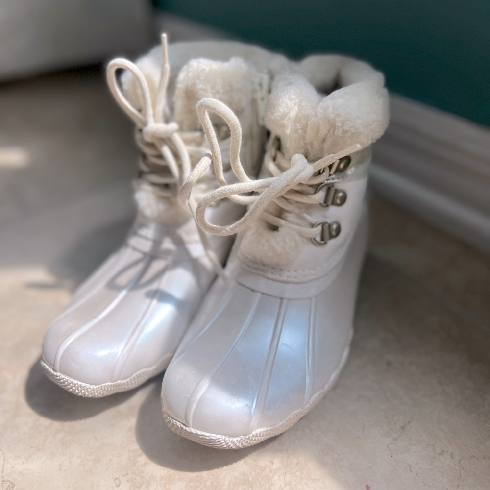 Sperry Cream Rain & Snow Boots with Plush Lining